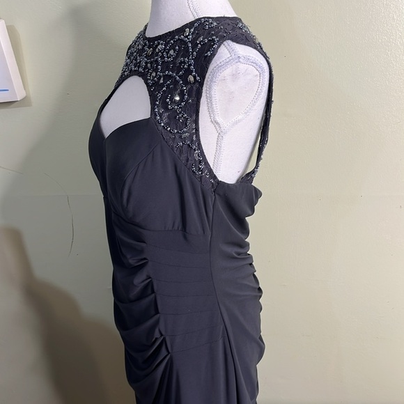 Cache dark gray keyhole open back sequins neckline Sleeveless Ruched Dress - Picture 9 of 17